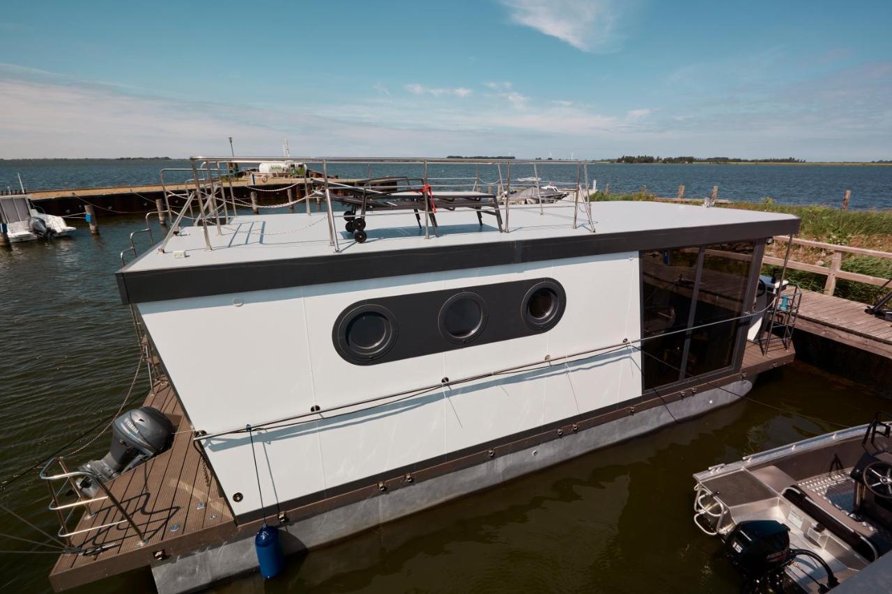 Hausboote Und Fewo Vieregge Exterior photo
