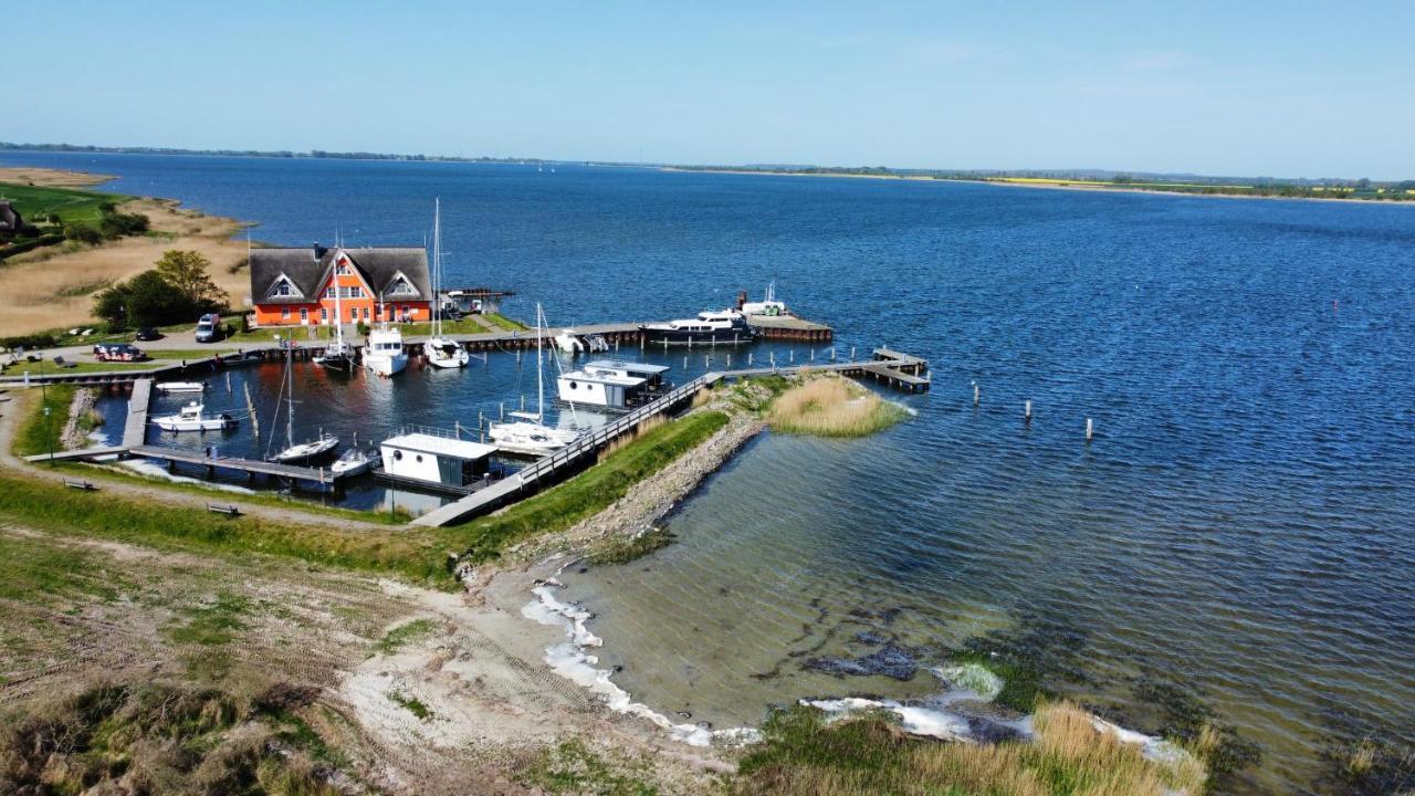 Hausboote Und Fewo Vieregge Exterior photo